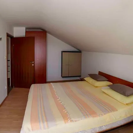 Appartamento In Zdrelac/insel Pasman 31078 *