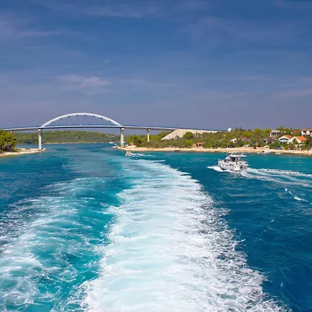 In - Insel Pasman 31078 *