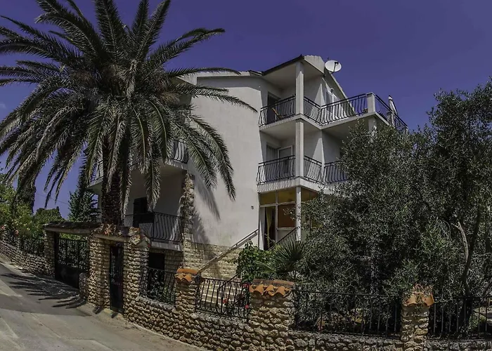 Apartment In - Insel Pasman 31078 Ždrelac